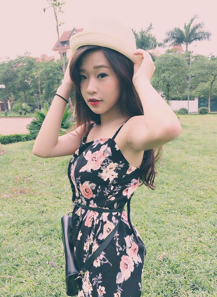 部队里被咬住花蒂吹潮